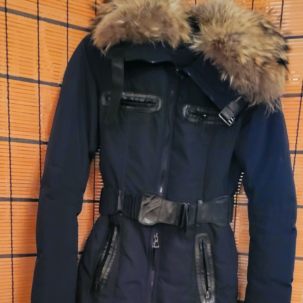 Beautiful dark bleu Rudsak winter coat in excellent condition 👌🏿.